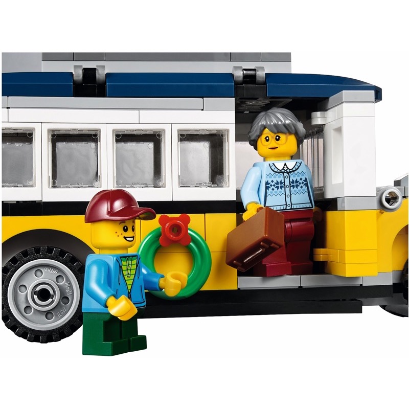 LEGO Exclusives 10259 Winter Village Station