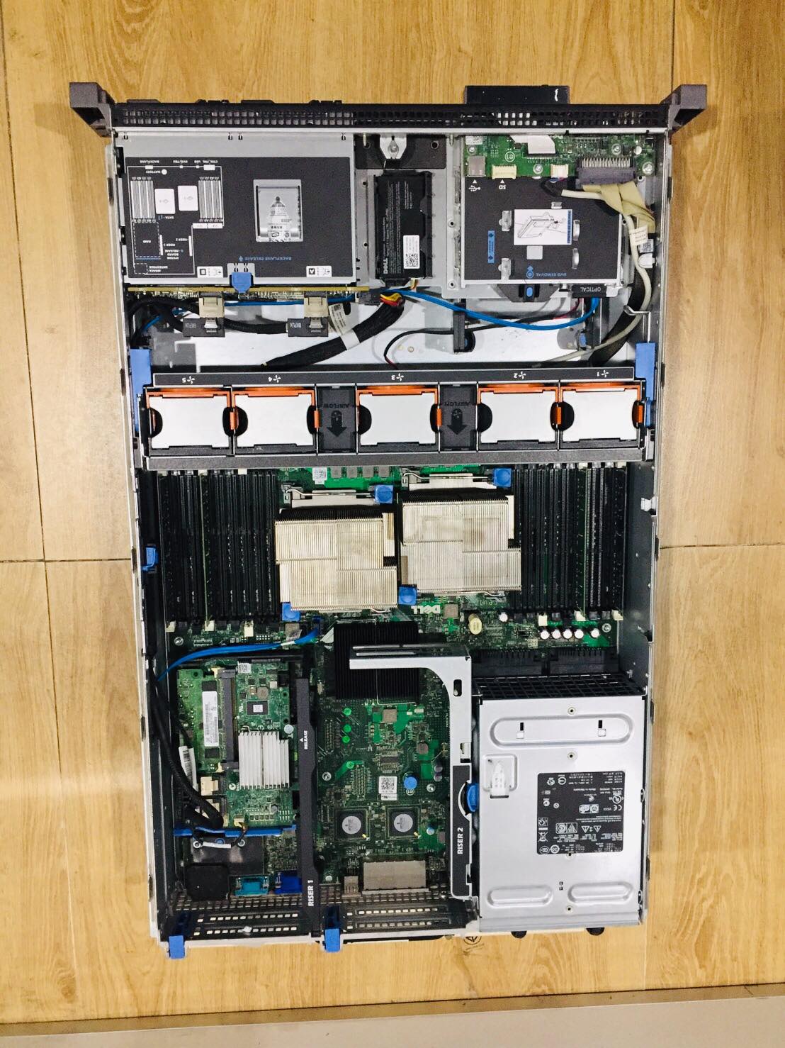 Dell PowerEdge R710 2 cpu มือ 2 พร้อมใช้งาน