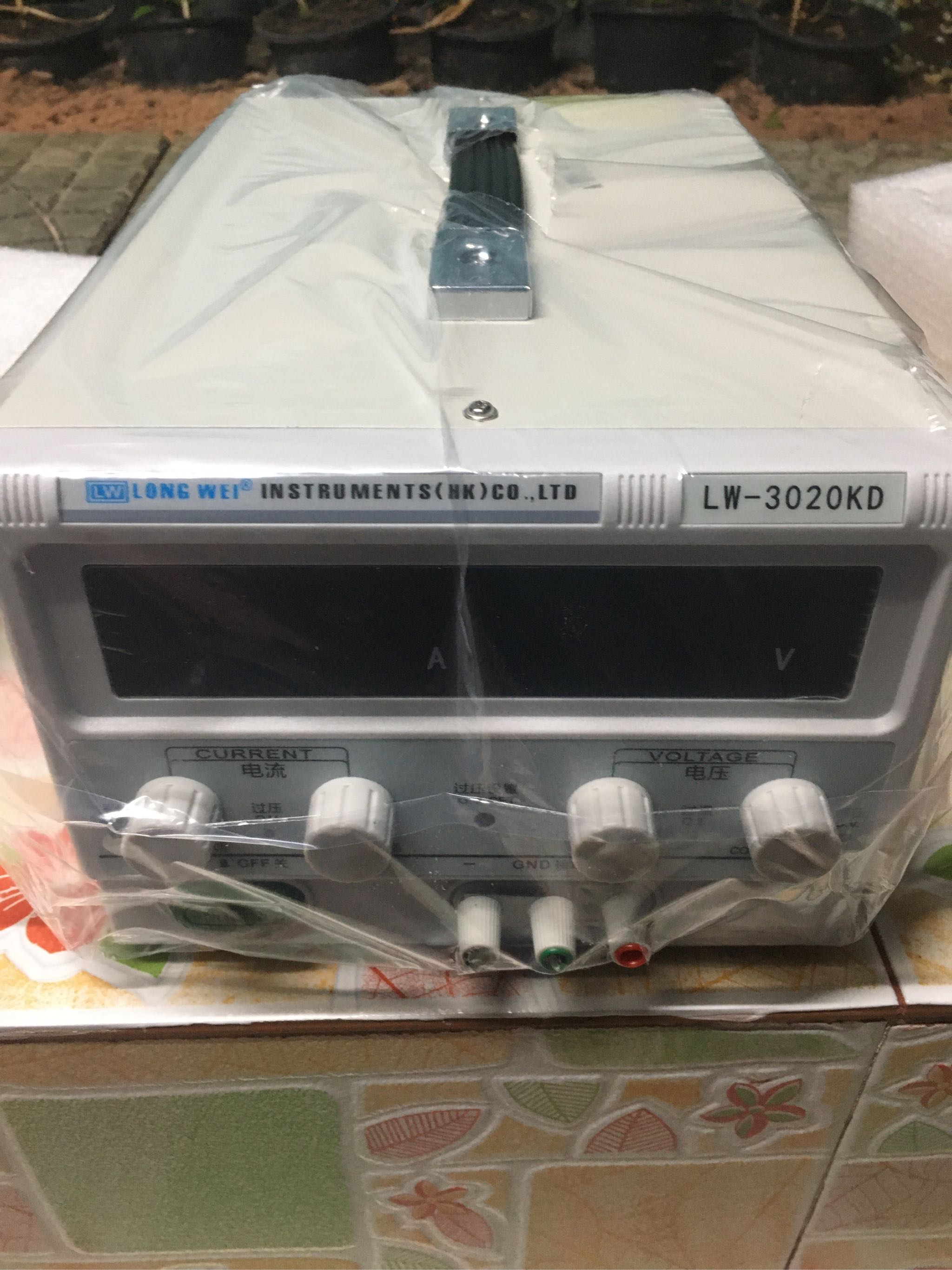 Longwei LW-3020KD 30V 20A Switching DC Power Supply - S.C.IC 