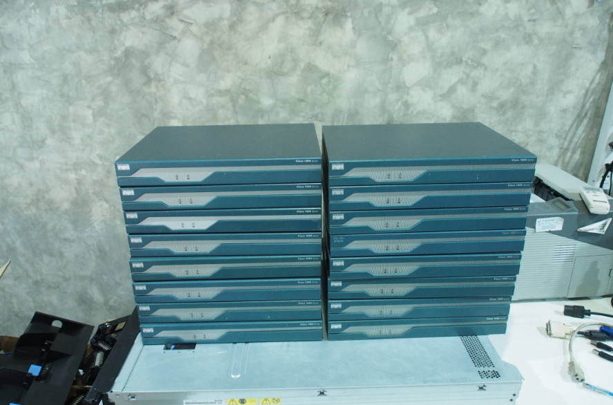 Router cisco 1841 มือ 2 พร้อมใช้งาน