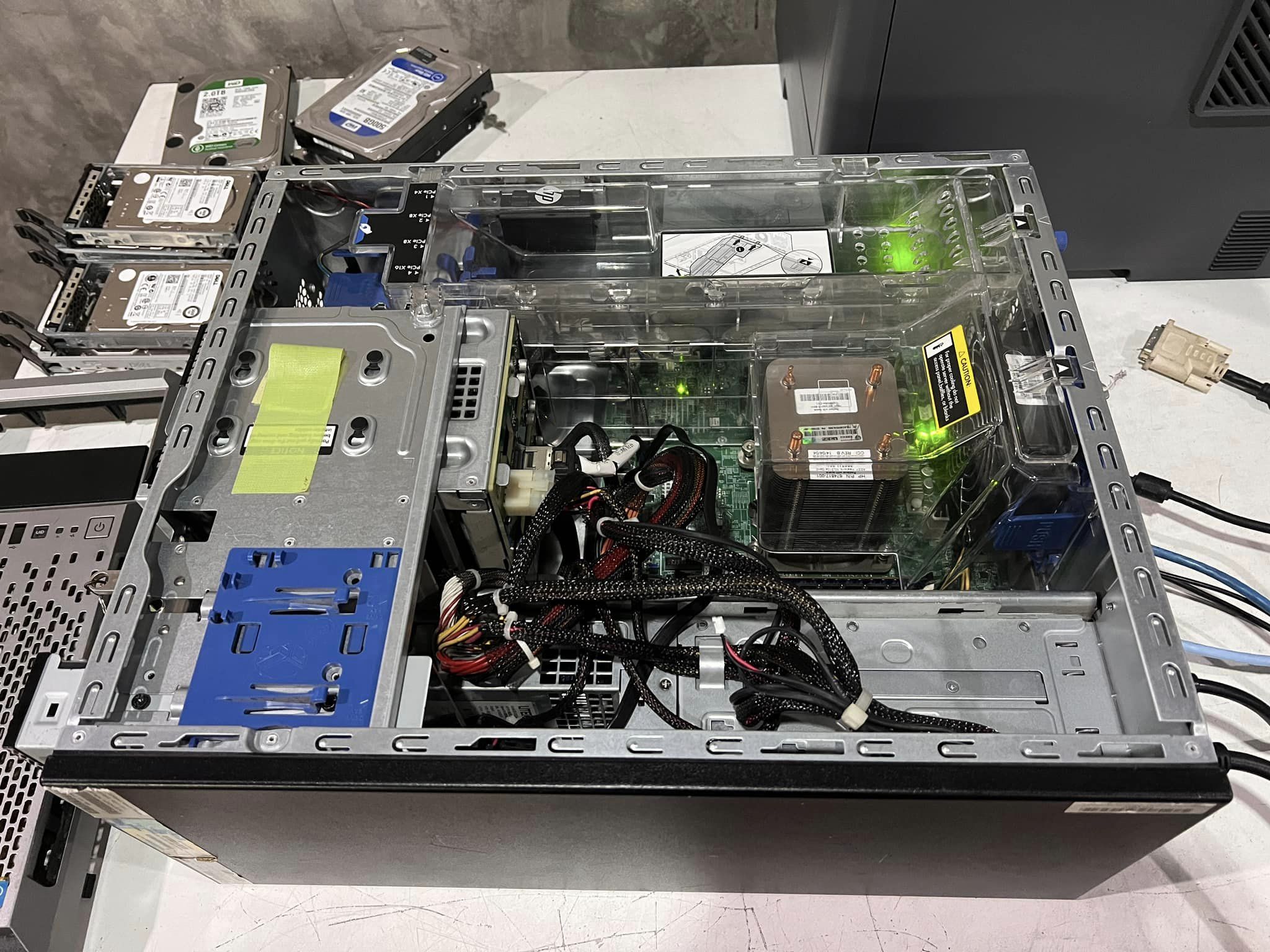 HP ML310e Gen8 V2เซิร์ฟเวอร์ทาวเวอร์มือสองพร้อมใช้งาน