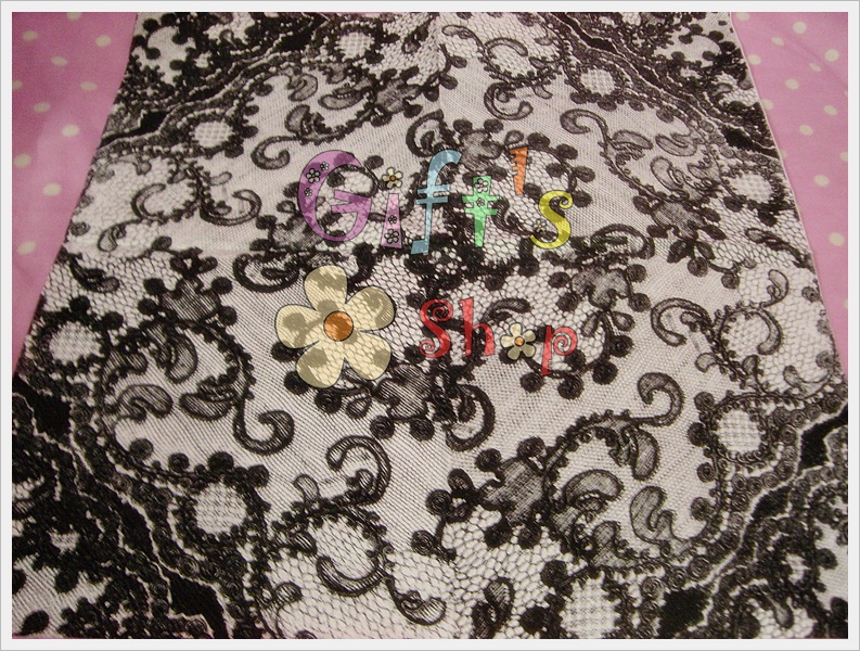 กระดาษแนปกิ้น ลายดอกไม้สีดำ ขาว