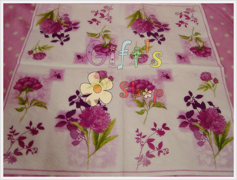 กระดาษแนปกิ้น ลายดอกไม้สีม่วง พื้นหลังสีขาว