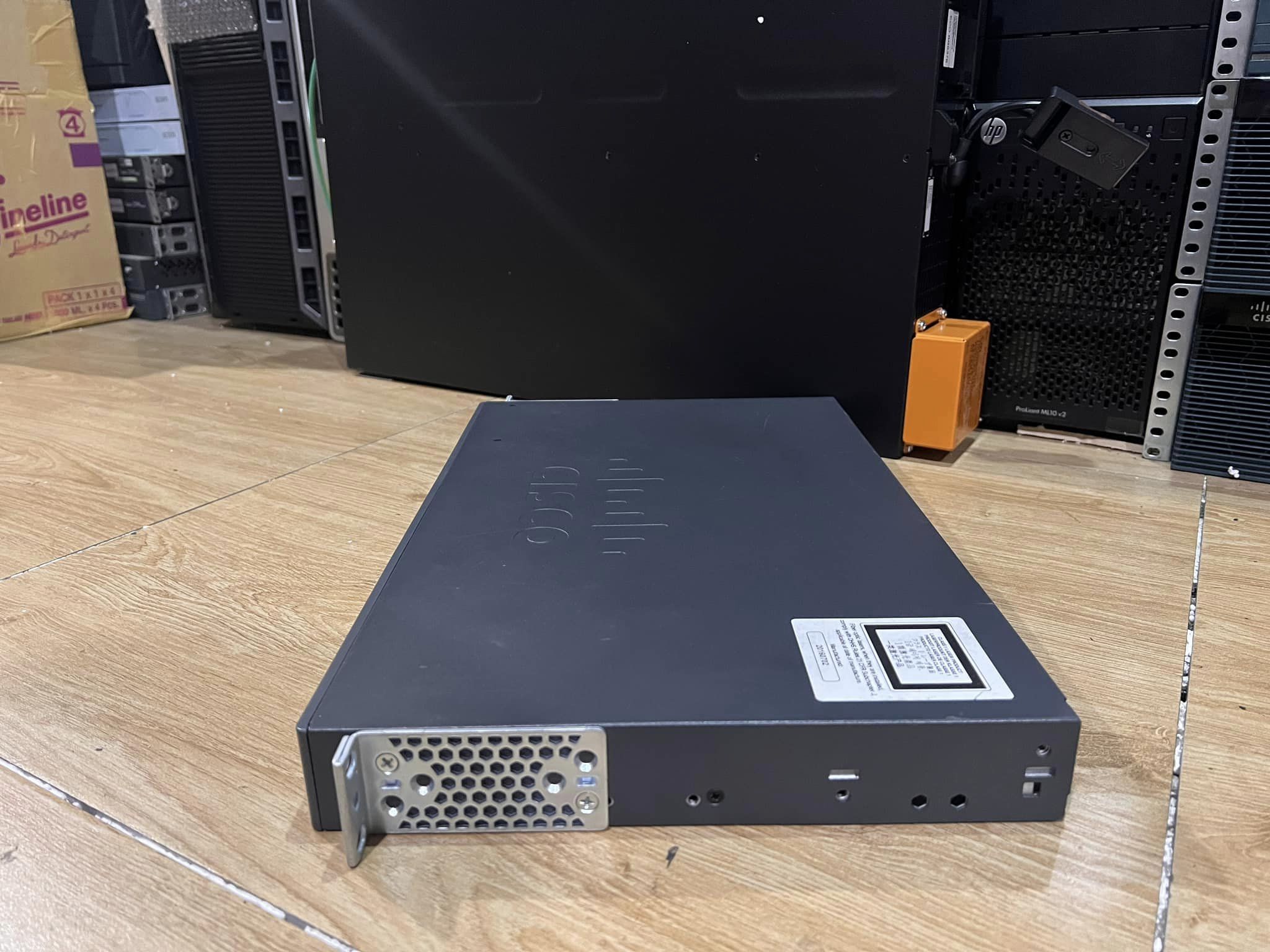 Switch Cisco 2960X-48ts-l สวิทมือสองพร้อมใช้งาน