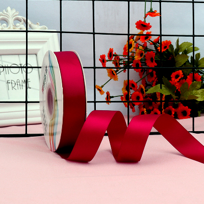 ริบบิ้นผ้าซาติน 2 หน้า สีแดงเข้ม 50 หลา ( Scarlet )# WX012