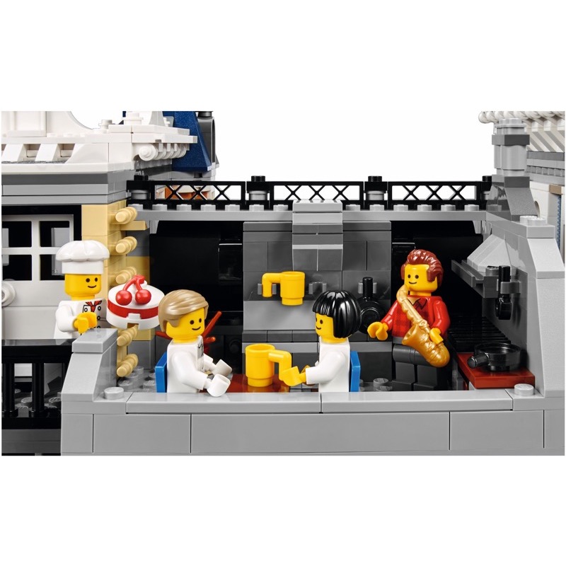 เลโก้ LEGO Exclusives 10255 Assembly Square
