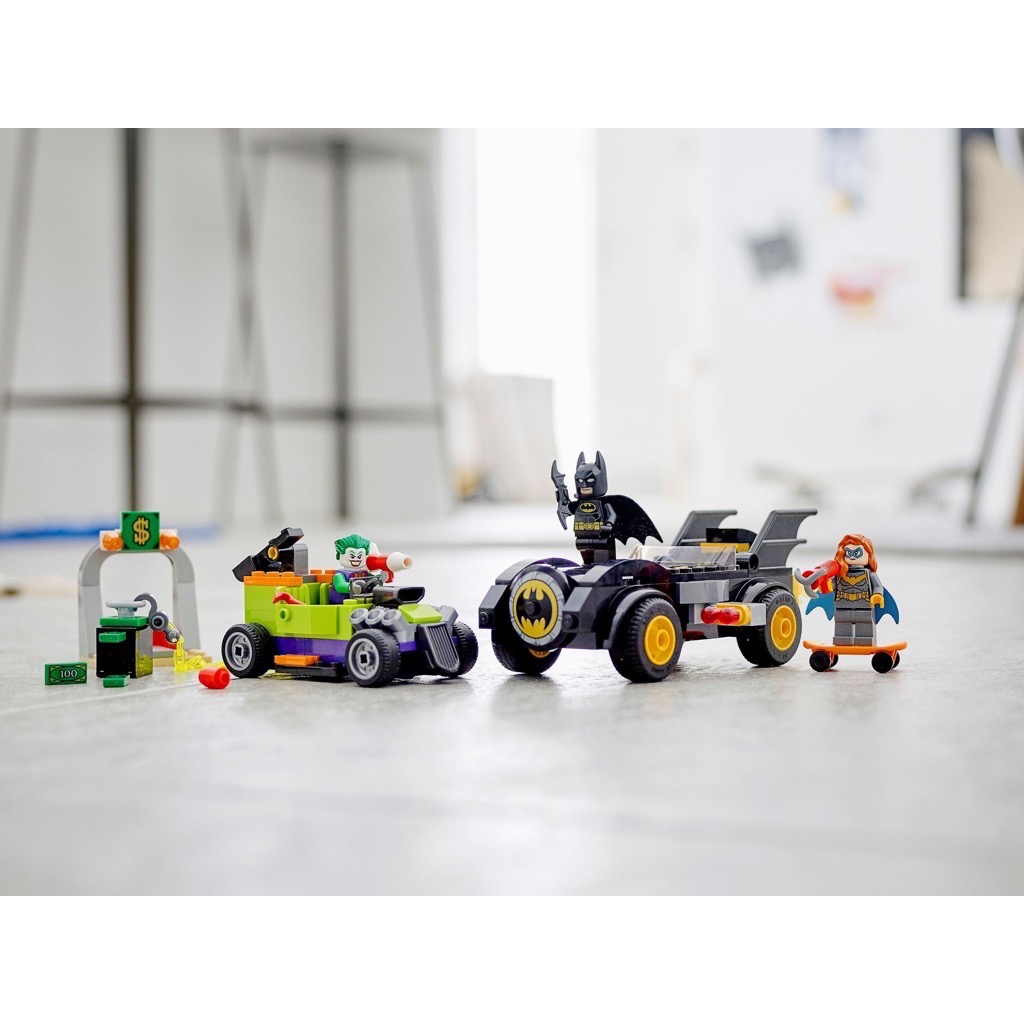 เลโก้ LEGO Super Heroes 76180 Batman vs. The Joker: Batmobile Chase