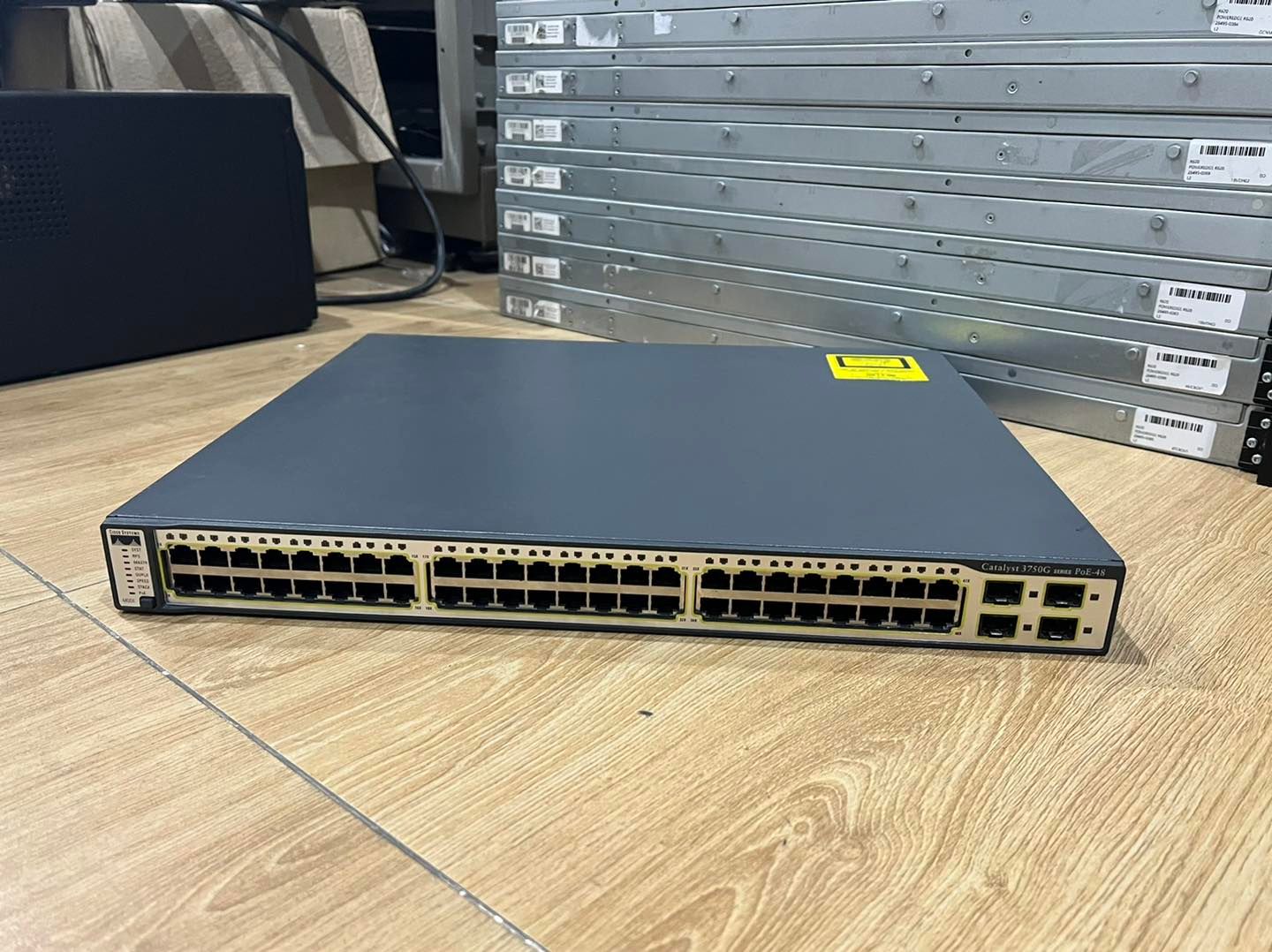 Cisco 3750G 48PoE switch มือสองพร้อมใช้งาน