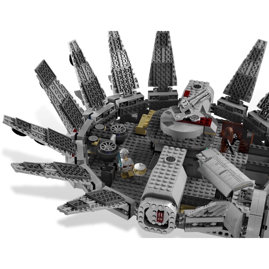 LEGO Star Wars 7965 Millennium Falcon