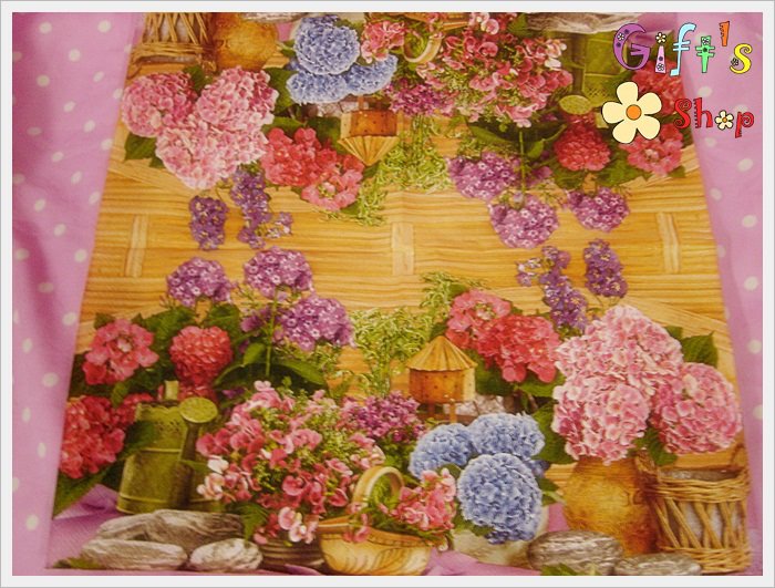 กระดาษแนปกิ้น ลายดอกไม้ชมพู ฟ้า ม่วง พื้นหลังสีเหลือง ลายไม้