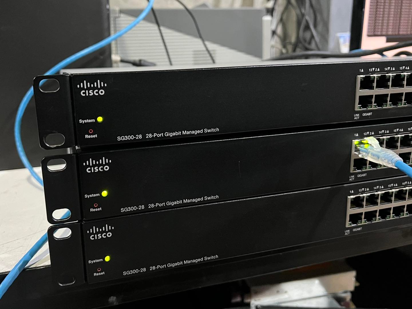 Cisco SG300-28 Gigabit มือสองพร้อมใช้งาน