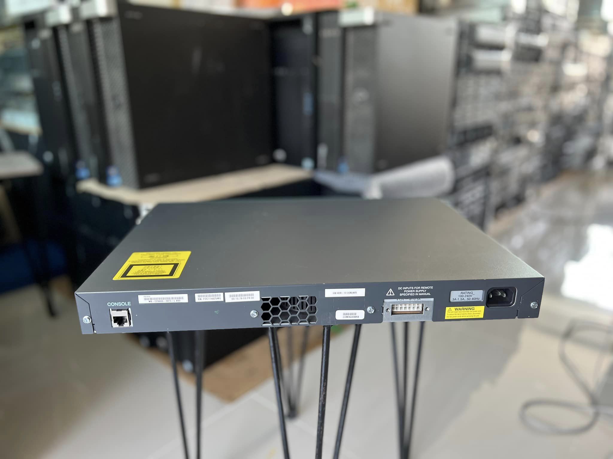 cisco 2960g 24tc l gigabit มีหู และสายไฟ ให้ สวิทซิสโก้มือสองพร้อมใช้งาน