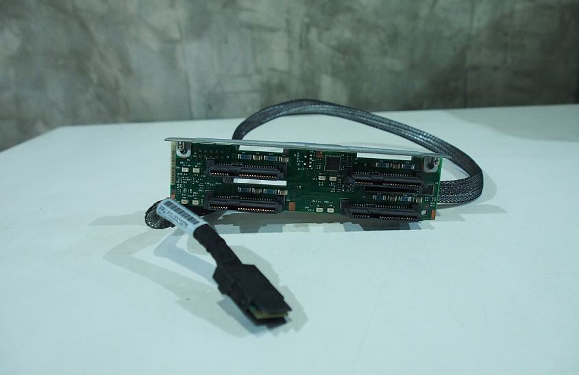 อะไหล่ ibm x3550 m4 Backplane