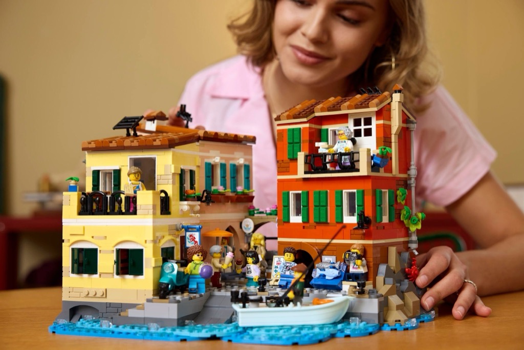 เลโก้ LEGO Exclusives 21359 Italian Riviera