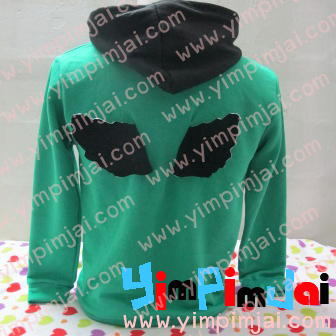 เสื้อกันหนาวหลากสี ติดปีกด้านหลัง