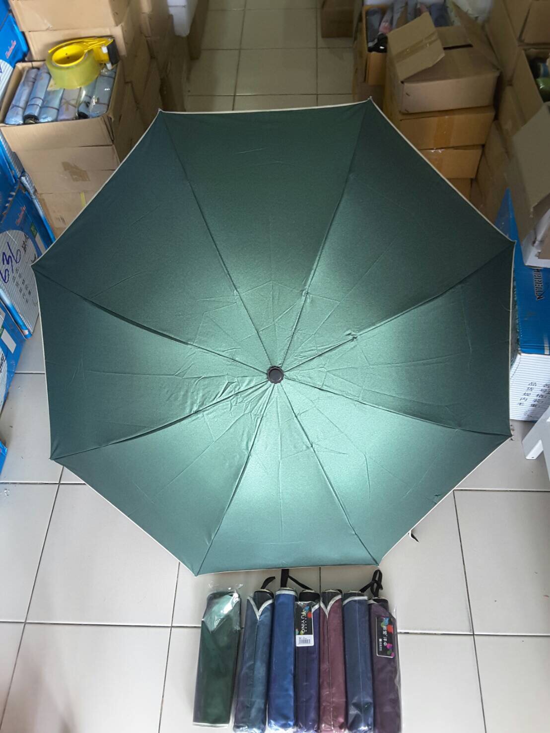 ร่มพับ3ตอนสีพื้นยูวีนอก