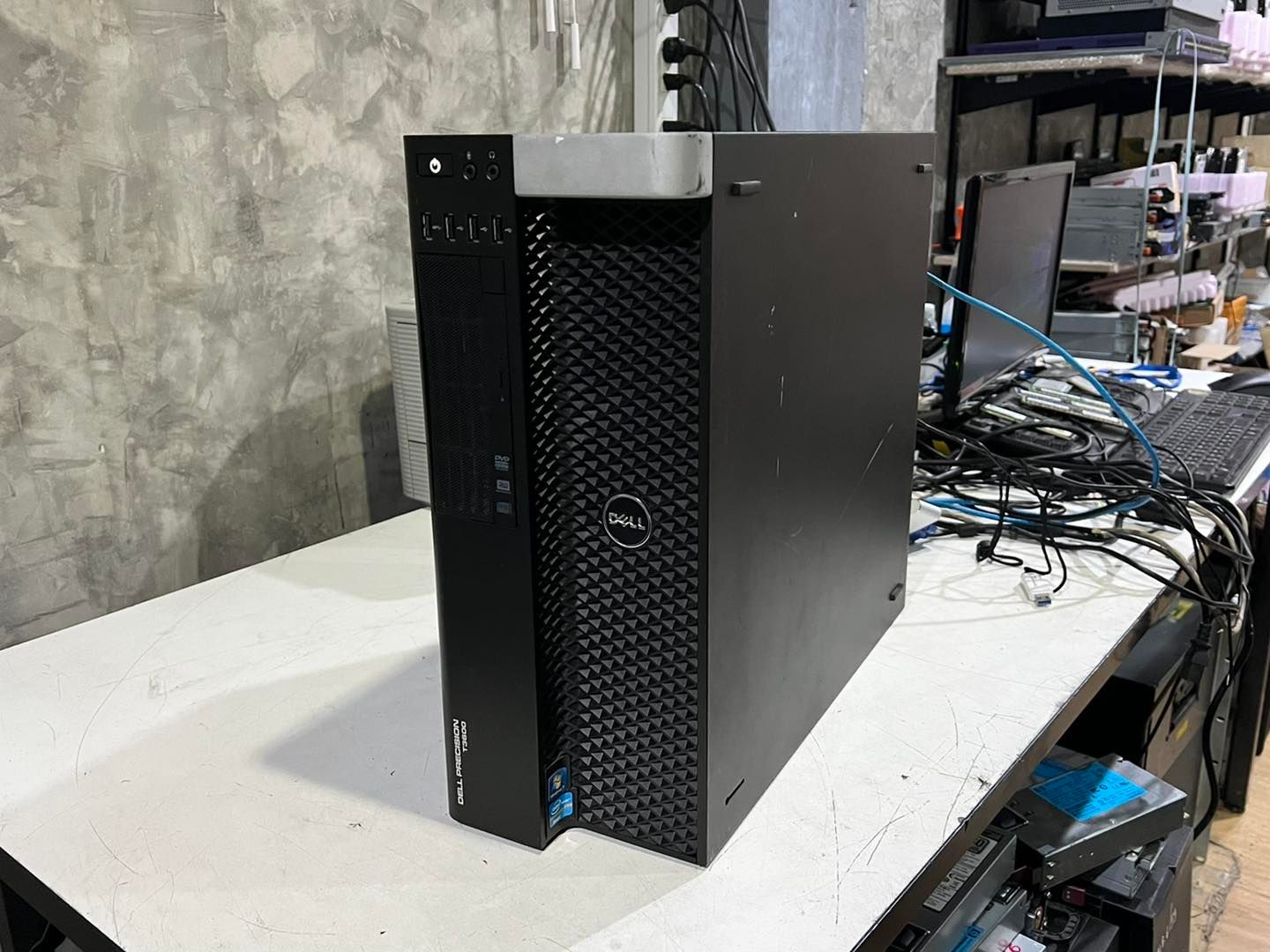 dell t3600 32gb p600 workstation มือสองพร้อมใช้งาน