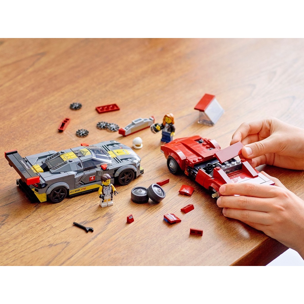 เลโก้ LEGO Speed Champions 76903 Chevrolet Corvette C8.R Race Car and 1968 Chevrolet Corvette