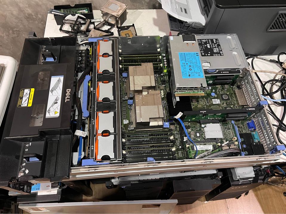 Server Dell R710 2cpu ram 32 เซิฟเวอร์มือสองพร้อมใช้งาน