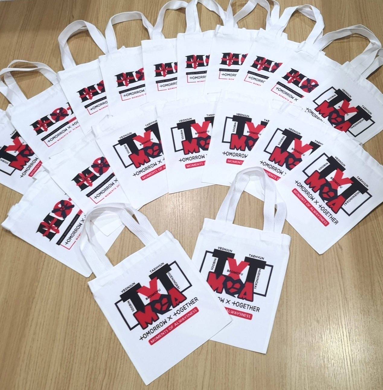 สกรีนกระเป๋าผ้า สกรีนถุงผ้า แบบเต็มใบ