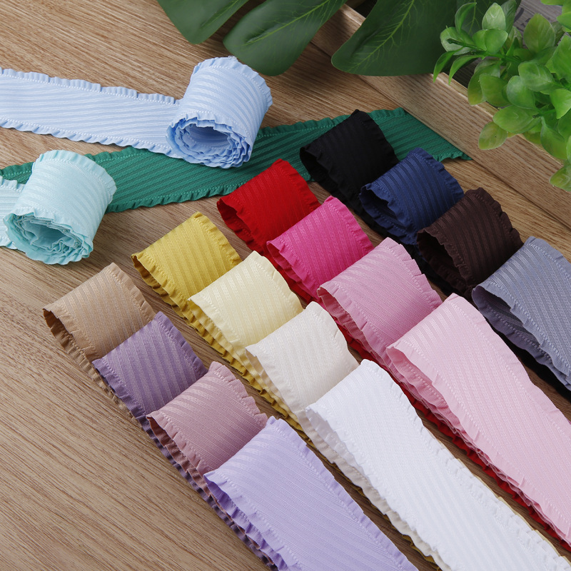 พร้อมส่ง ริบบิ้นผ้าลายทแยง ขอบระบายเล็กๆ เกาหลีมาก ขนาด 4 ซม.