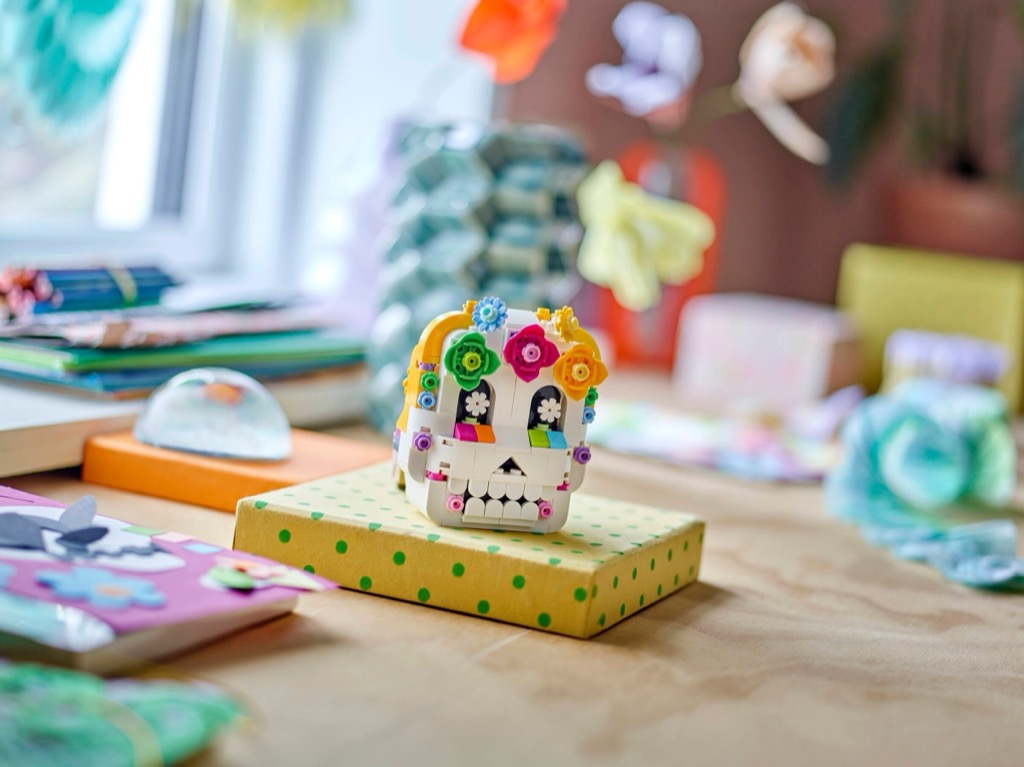 เลโก้ LEGO Exclusives 40811 Altar of the Dead