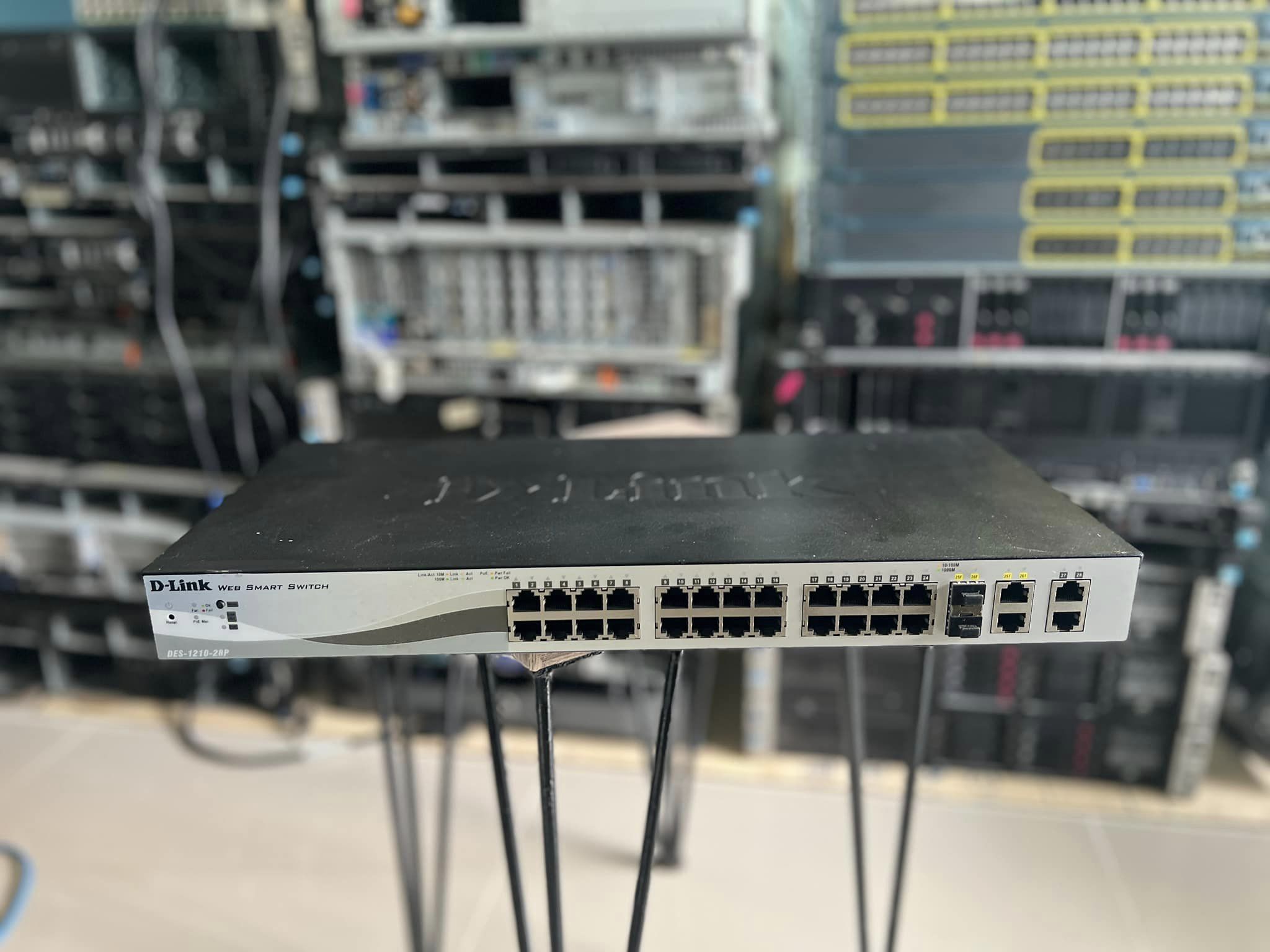 Switch D-Link DES-1210-28P 28-Port Smart Managed PoE Switch มือสองพร้อมใช้งาน