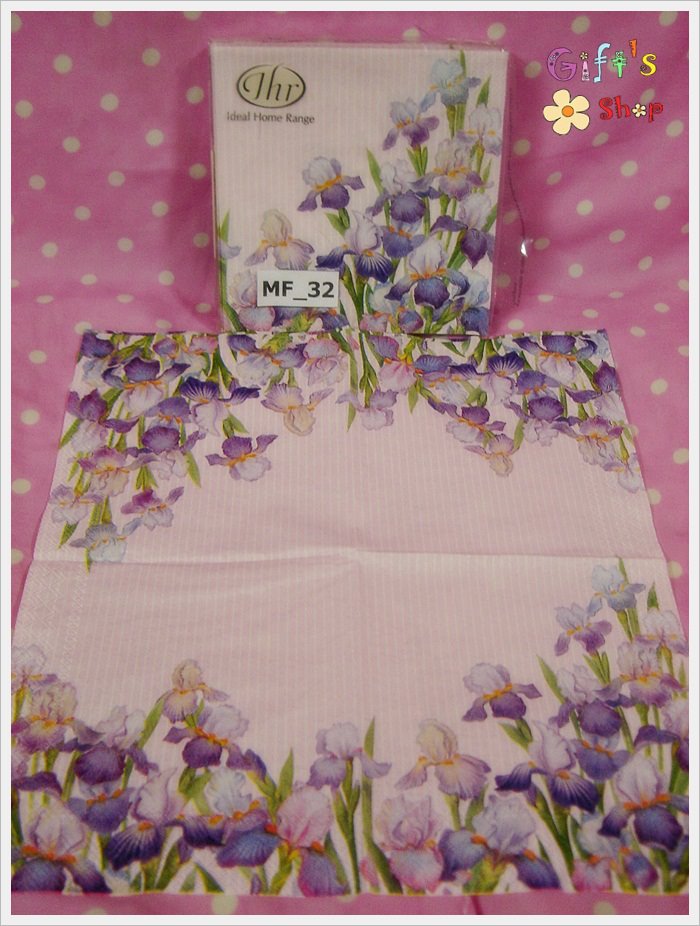 กระดาษแนปกิ้น ลายดอกไม้สีม่วง พื้นหลังลายเส้นสีชมพูอ่อน