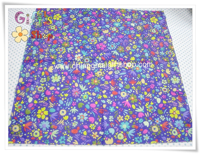 กระดาษแนปกิ้นยุโรป, ลายดอกไม้เล็กๆ, พื้นหลังสีม่วง, ลายเต็มผืน