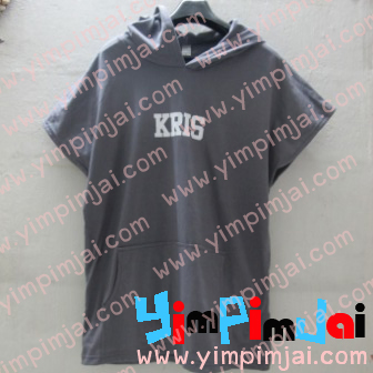 เสื้อฮู้ดแขนกุดเลยไหล่ สกรีนชื่อศิลปิน
