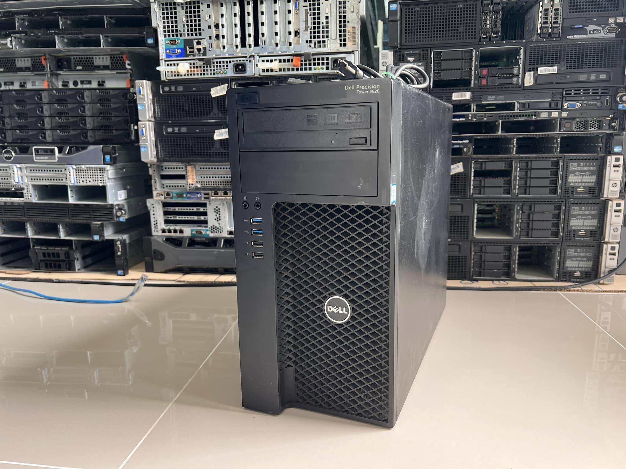 Dell T3620 v5 ddr4 32gb k620 เวิร์คสเตชั่นมือสองพร้อมใช้งาน