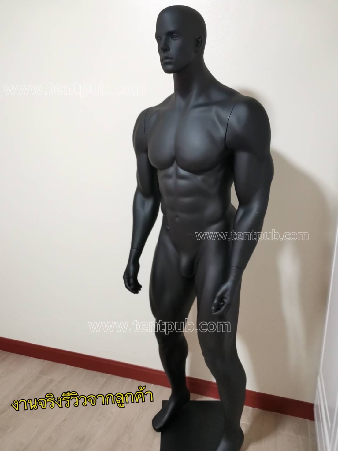 หุ่นนักกล้าม Under Armour