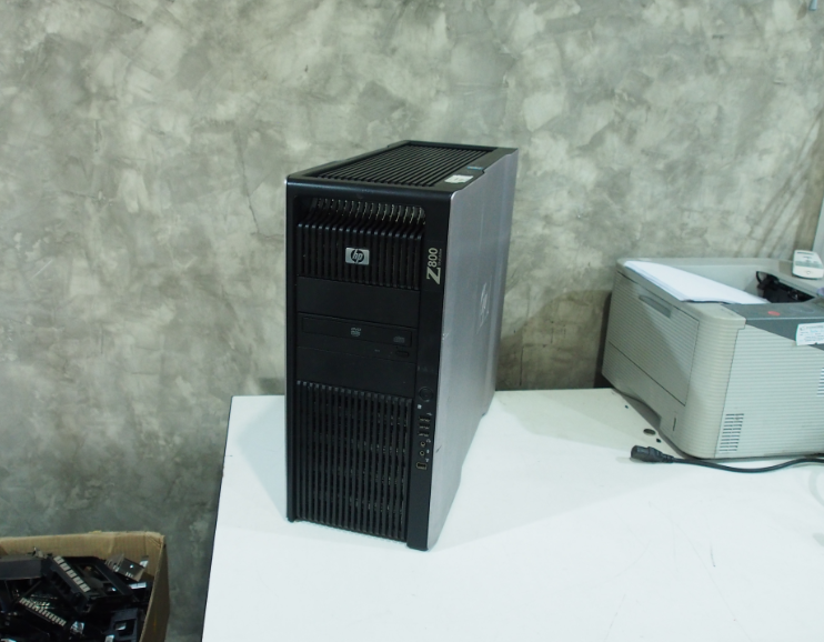 HP Workstation Z800 2cpu SSD ram 32มือ 2 พร้อมใช้งาน