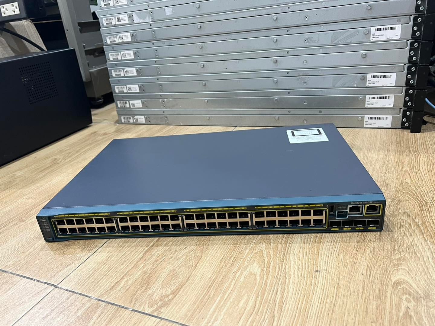 Cisco 2960S-F48TS-L switch มือ 2 พร้อมใช้งาน