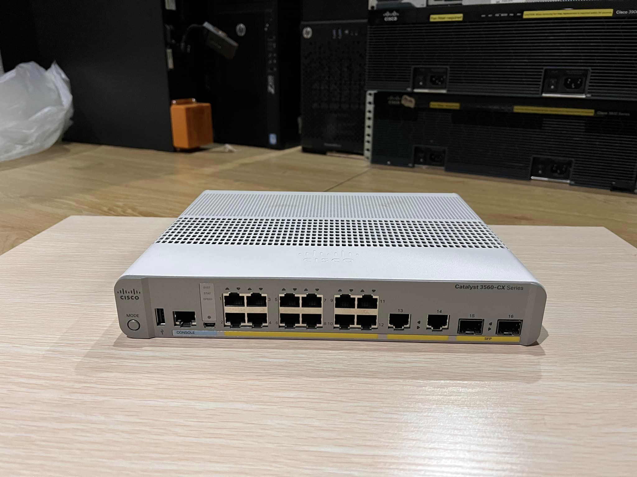 cisco 3560cx 12tc s gigabit layer 3 สวิทมือสองพร้อมใช้งาน