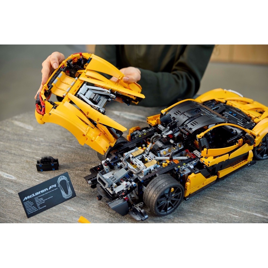 เลโก้ LEGO Exclusives Technic 42172 McLaren P1 (มีกล่องน้ำตาลตรงรุ่น)