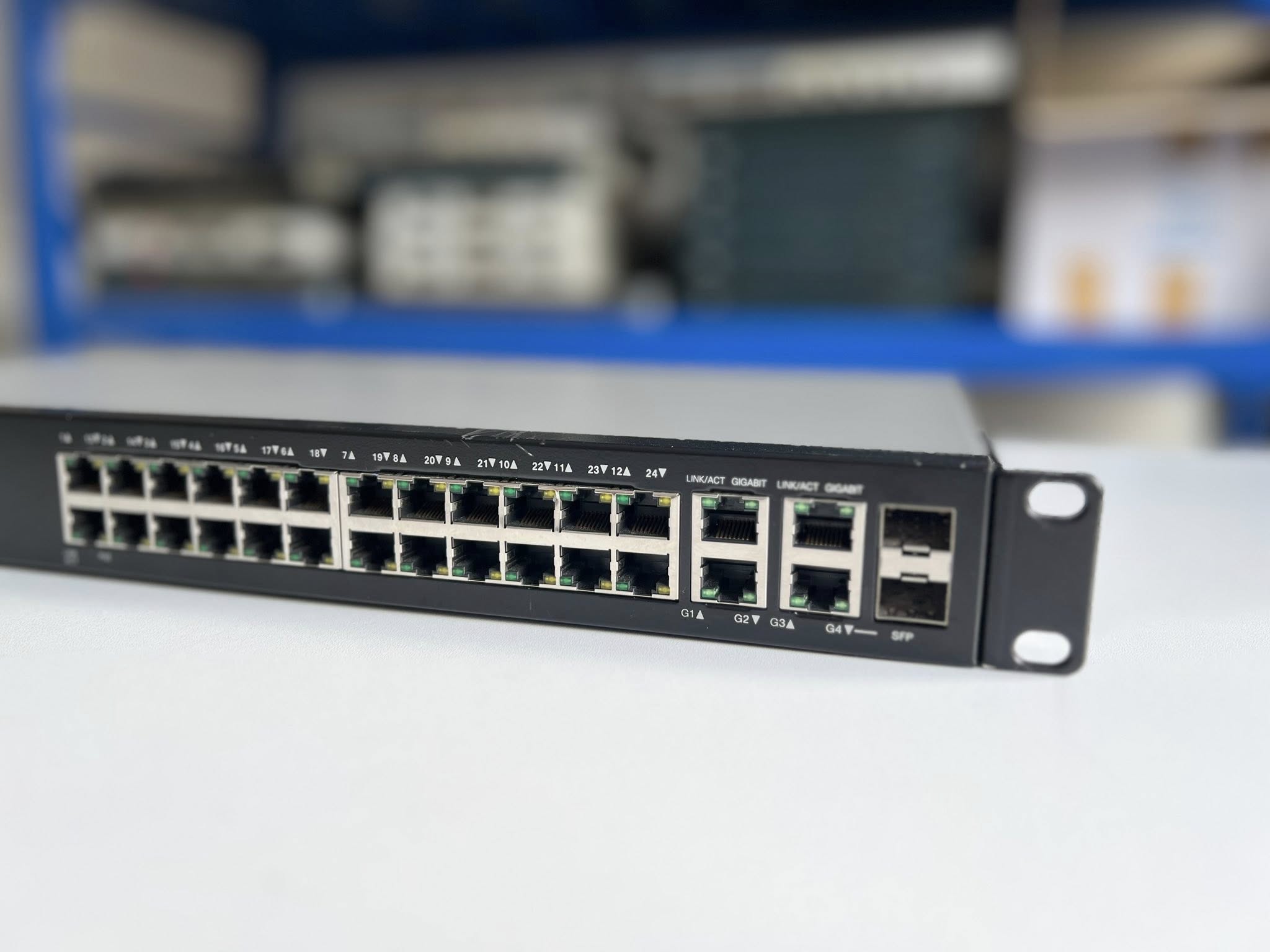 Switch Cisco SF300 24 Port PoE web gui สวิทซิสโก้มือสอง พร้อมใช้งาน