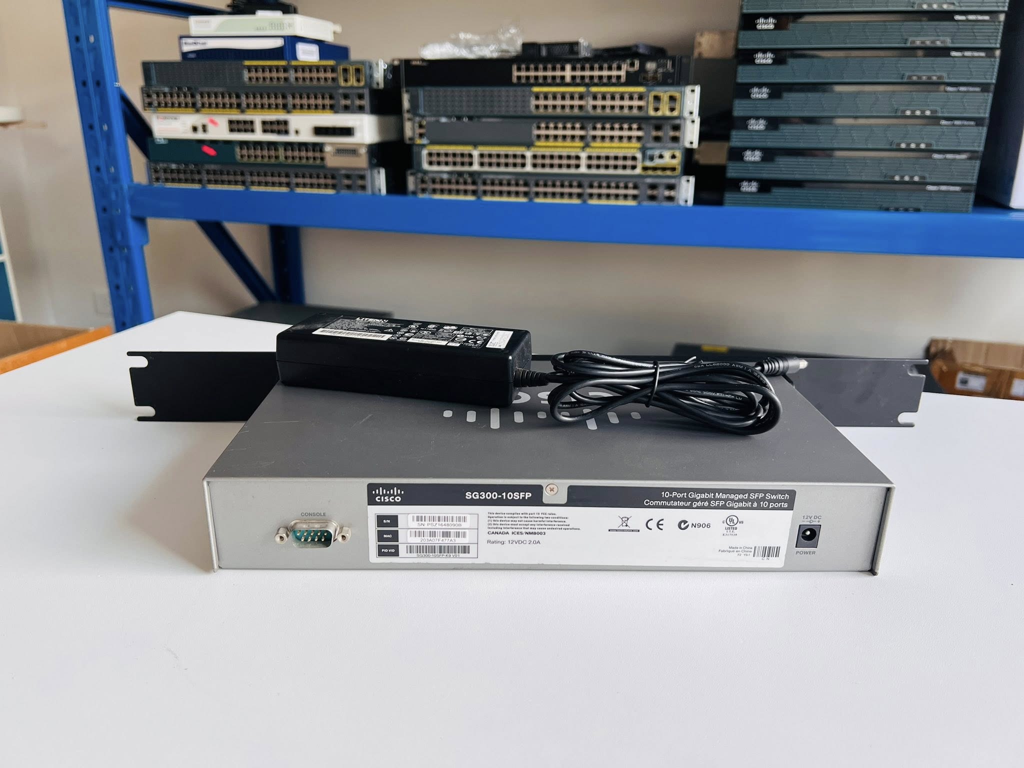 Cisco SG300 10SFP Gigabit สวิทซิสโก้มือสองพร้อมใช้งาน