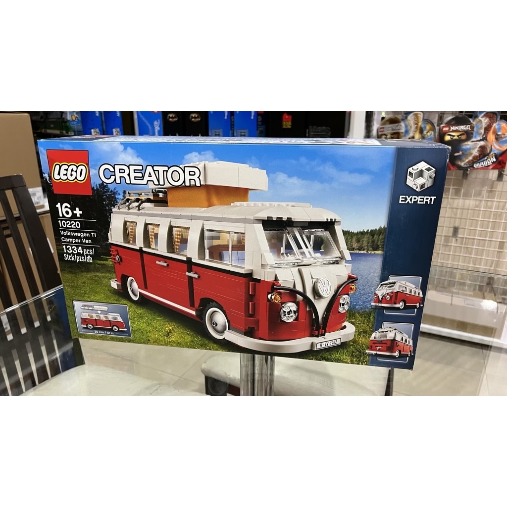 LEGO Exclusives 10220 Volkswagen T1 Camper Van (กล่องไม่สวย - Damaged Box)