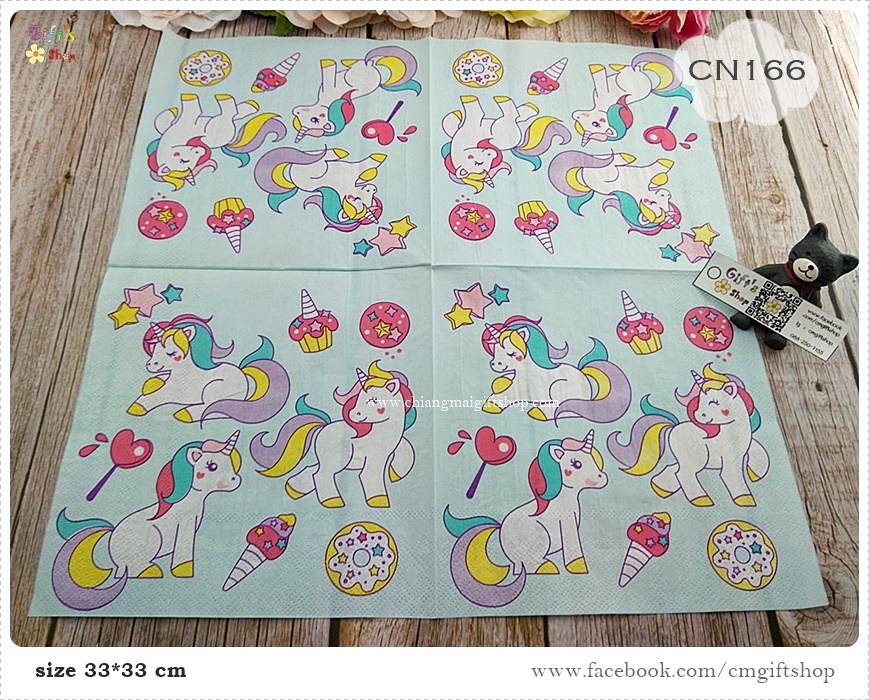 กระดาษแนปกิ้น, ลายยูนิคอร์น, ลายการ์ตูน, ลายยูนิคอร์นหลายตัว, พื้นหลังสีฟ้าอ่อน, ลายม้า, ลายม้ายูนิคอร์น, ลายเล็กๆ