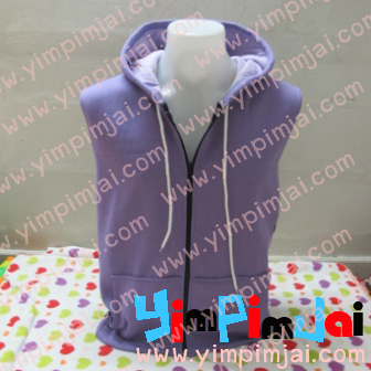 เสื้อกันหนาวม่วอ่อนตัดต่อด้านหลังเป็นสีดำ