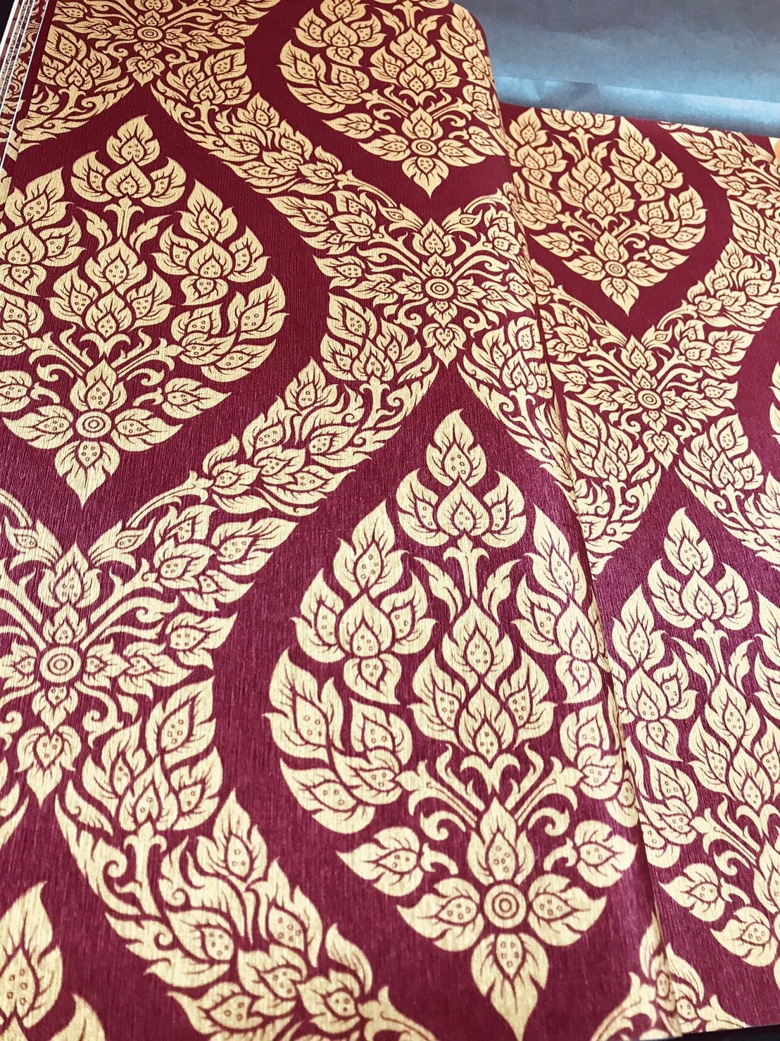 วอลเปเปอร์ลายไทย พุ่มข้าวบิณฑ์ แดง-ทอง 038-8