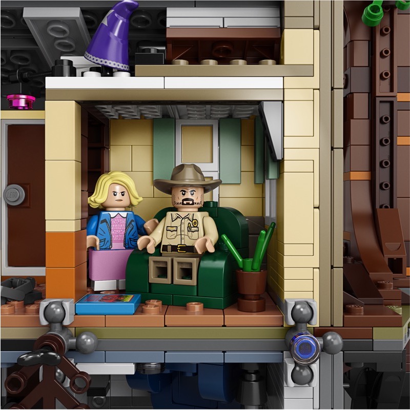 LEGO Exclusives 75810 The Upside Down