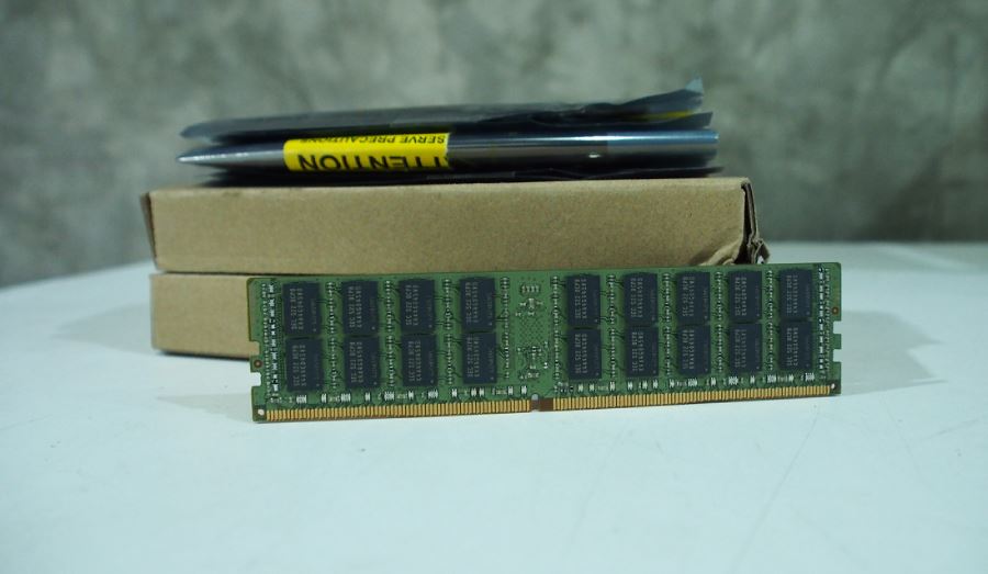 Ram ddr4 ecc 16gb 2133p ยี่ห้อ samsung