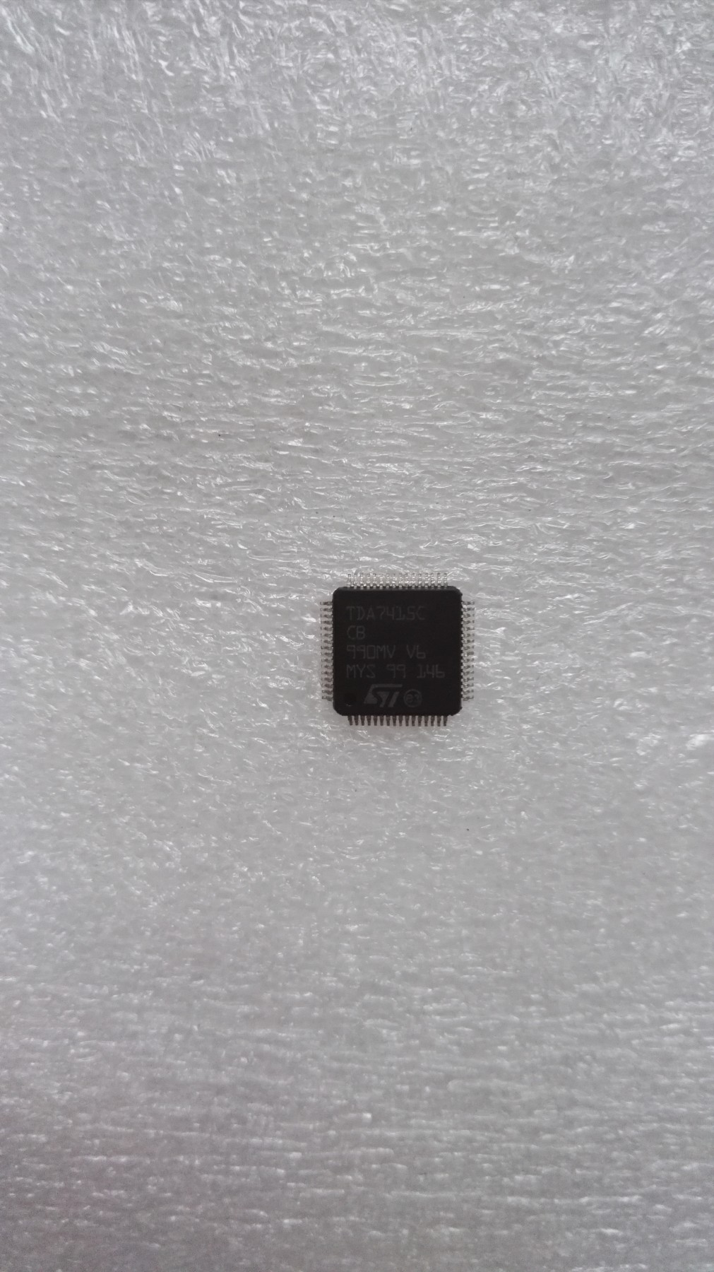 ST TDA7415C TDA7415CCB QFP NEW AND ORIGINAL