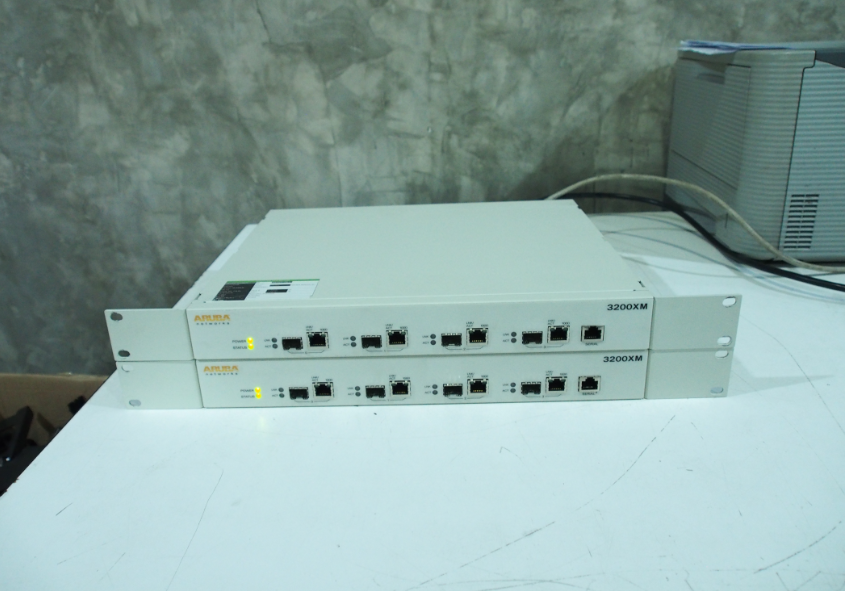 Aruba network 3200XM มือสองพร้อมใช้งาน