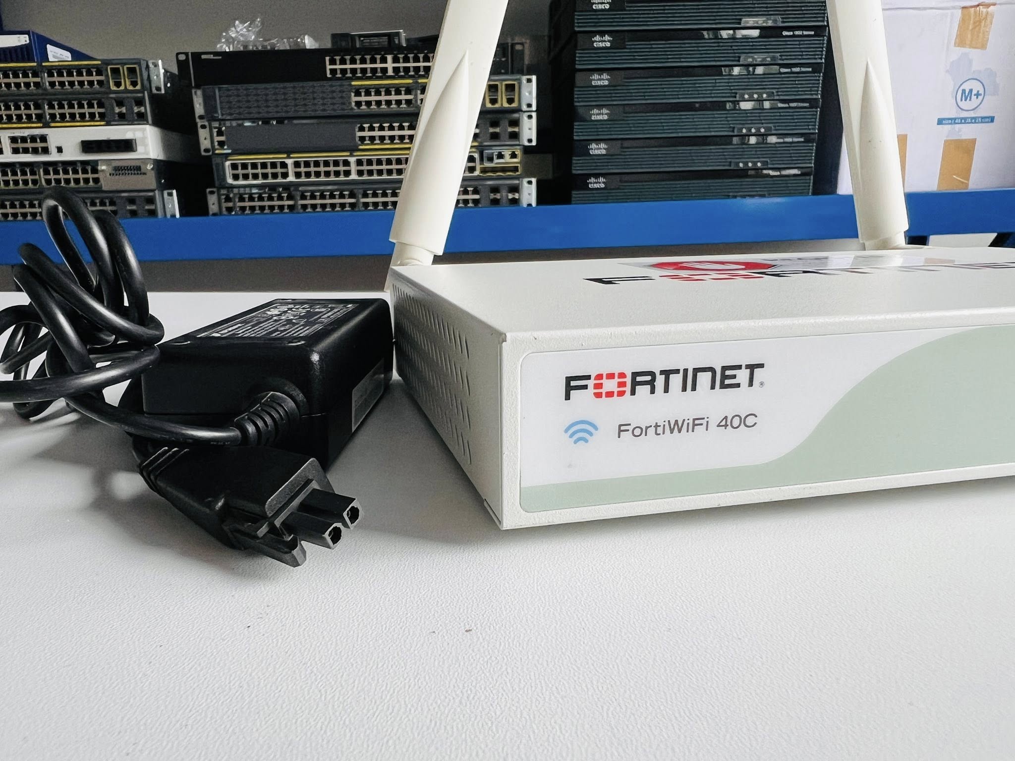 Fortinet FortiGate 40C Firewall appliances ไฟร์วอลล์ฟอติเนทมือสองพร้อมใช้งาน