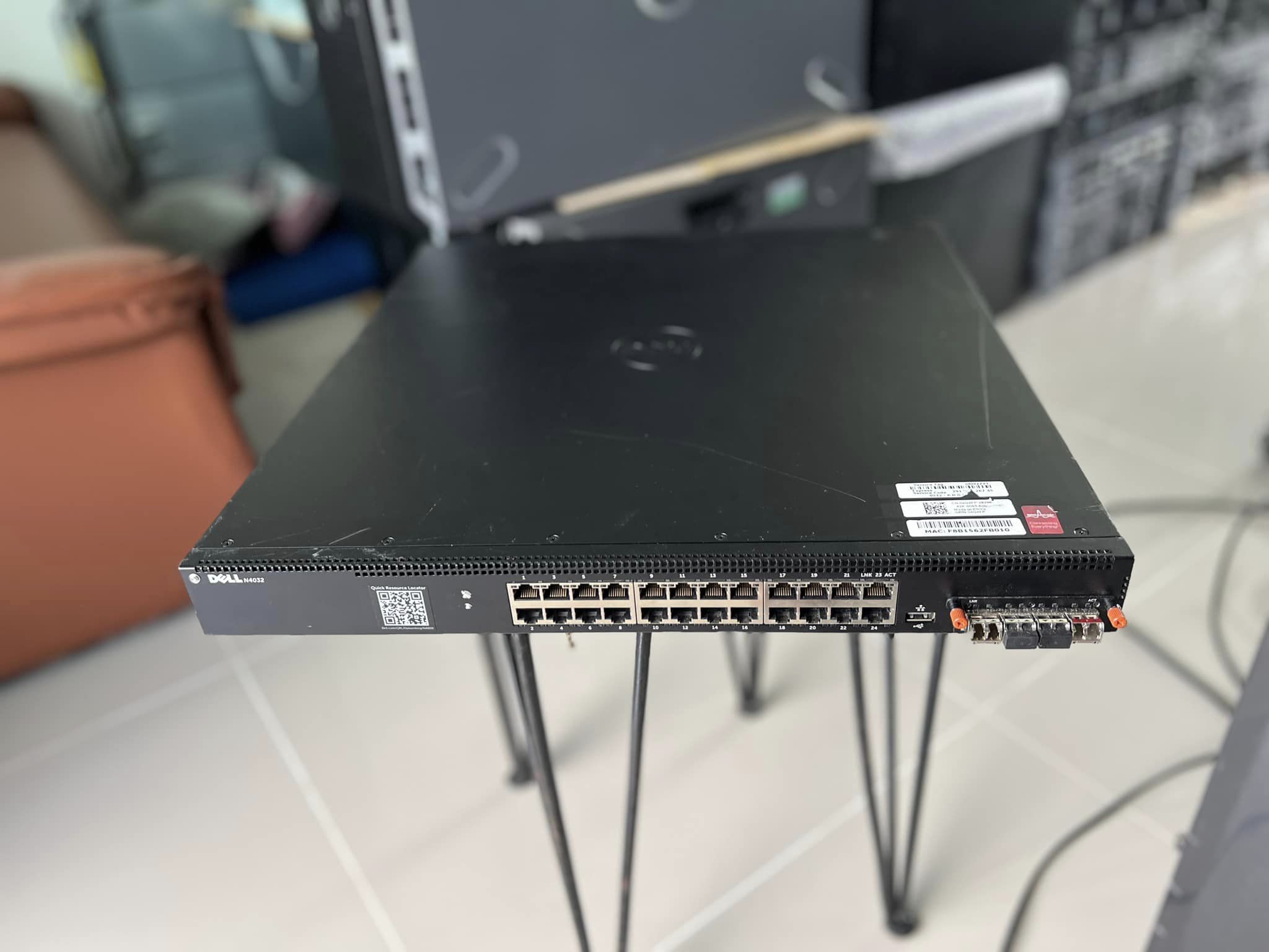 Switch dell n4032 lan 10g 24port layer 3 sfp 10g x4 สวิทสิบจีมือสองพร้อมใช้งาน