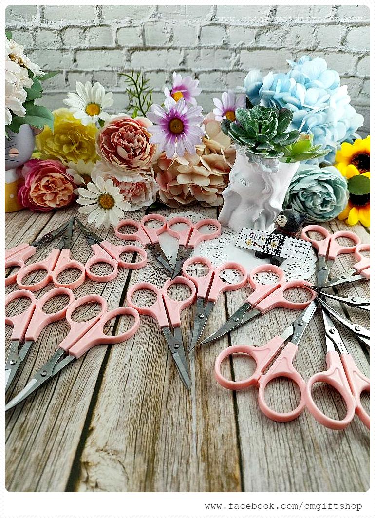 กรรไกรสำหรับงานเดคูพาจ กรรไกรปลายโค้ง 4.5 " Embroidery Scissors ใช้ตัดกระดาษแนปกิ้น รหัส ES008 อุปกรณ์เดคูพาจเบื้องต้น