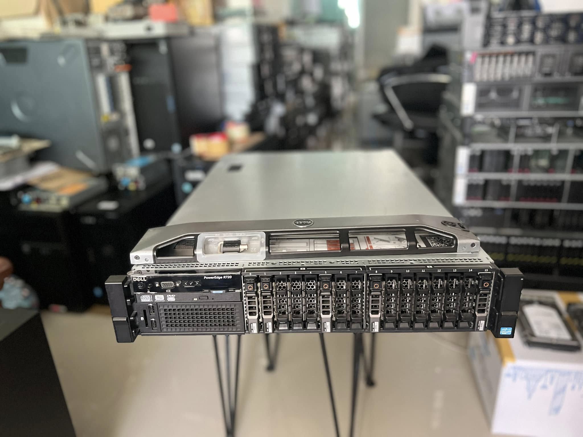 dell r720 server 2cpu 64gb 20cores 2.5" 16 unit เซิฟเวอร์เดลมือสองพร้อมใช้งาน
